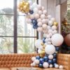Lok iz balonov Ginger Ray - marble navy & zlata