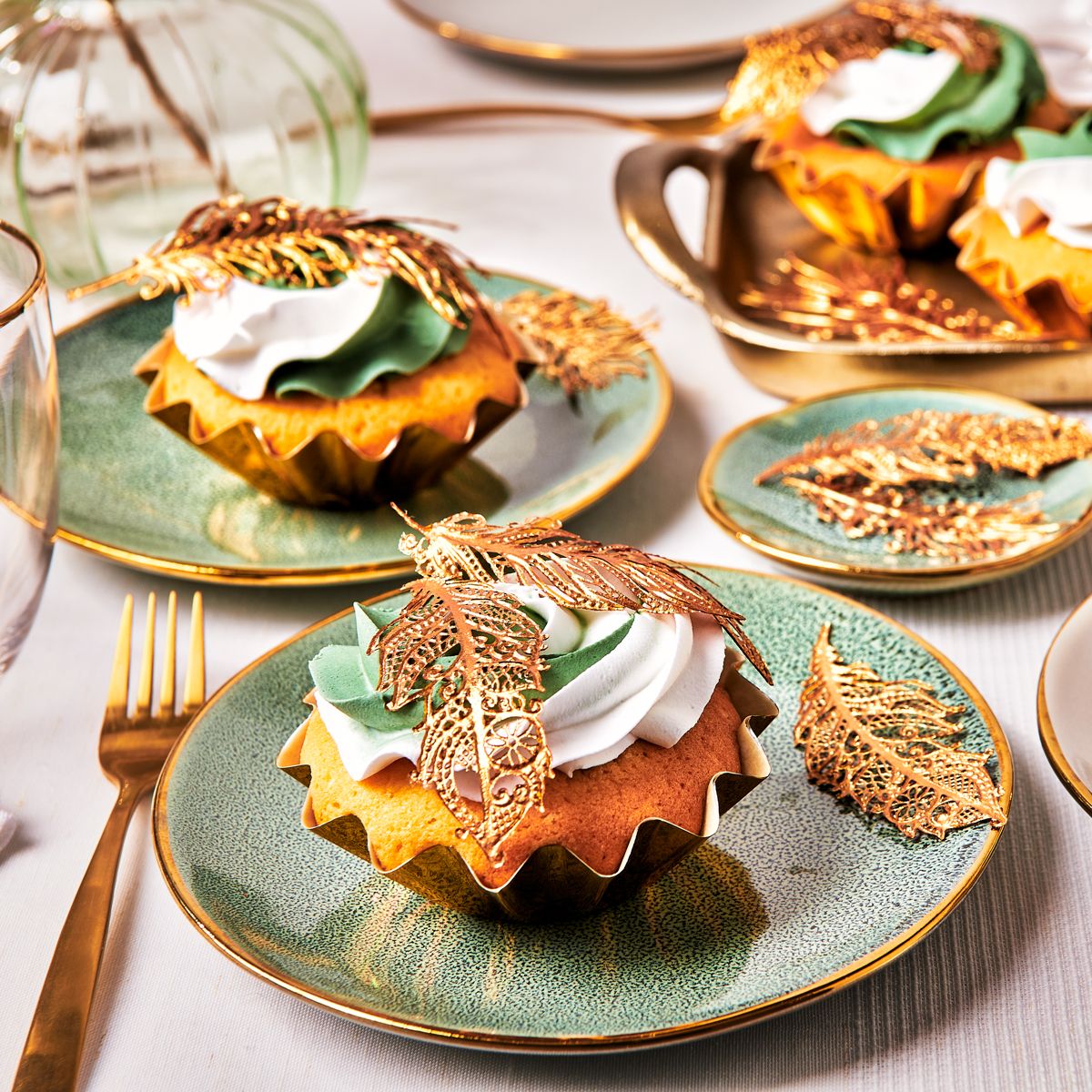 Masa za sladkorno čipko zlata, 200g - Funcakes - slika 5