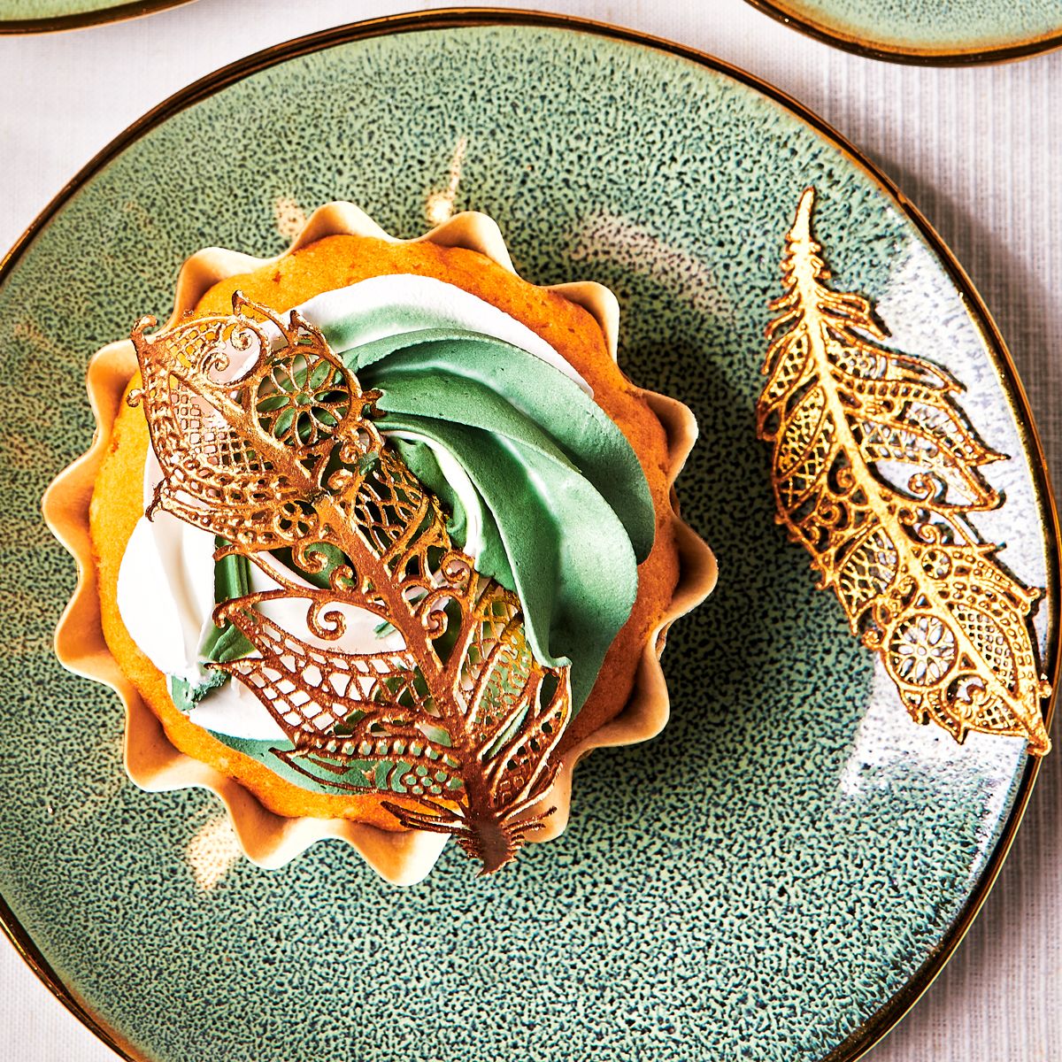 Masa za sladkorno čipko zlata, 200g - Funcakes - slika 6